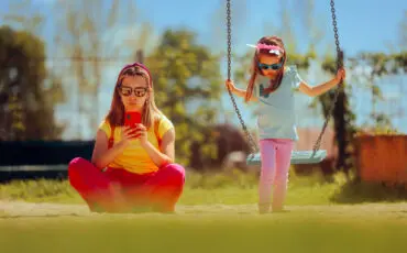 What Adult Screen Time Says to Kids